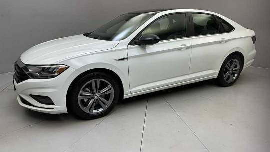 2021 Volkswagen Jetta R-Line — Sedan — 13,974 mi — Naugatuck, CT