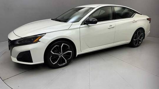 2023 Nissan Altima SR — Sedan — 18,691 mi — Naugatuck, CT
