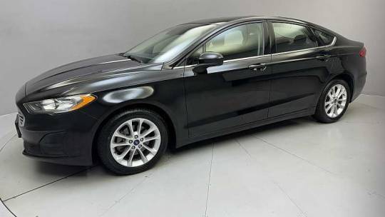 2019 Ford Fusion Hybrid SE — Sedan — 77,547 mi — Naugatuck, CT