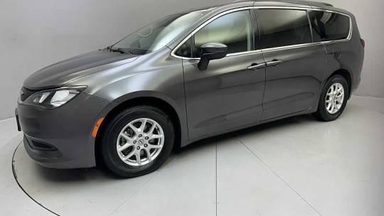 2021 Chrysler Voyager LXI — Minivan — 62,159 mi — Naugatuck, CT