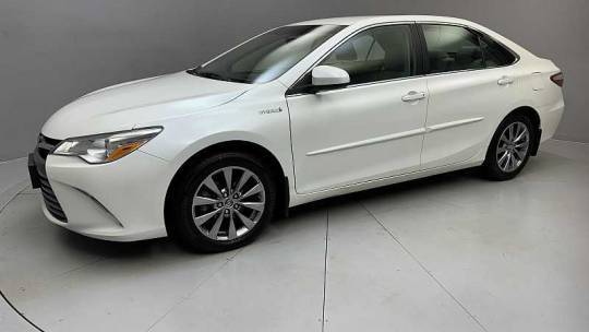2015 Toyota Camry Hybrid XLE — Sedan — 73,393 mi — Naugatuck, CT