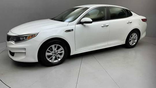 2017 Kia Optima LX — Sedan — 95,406 mi — Naugatuck, CT