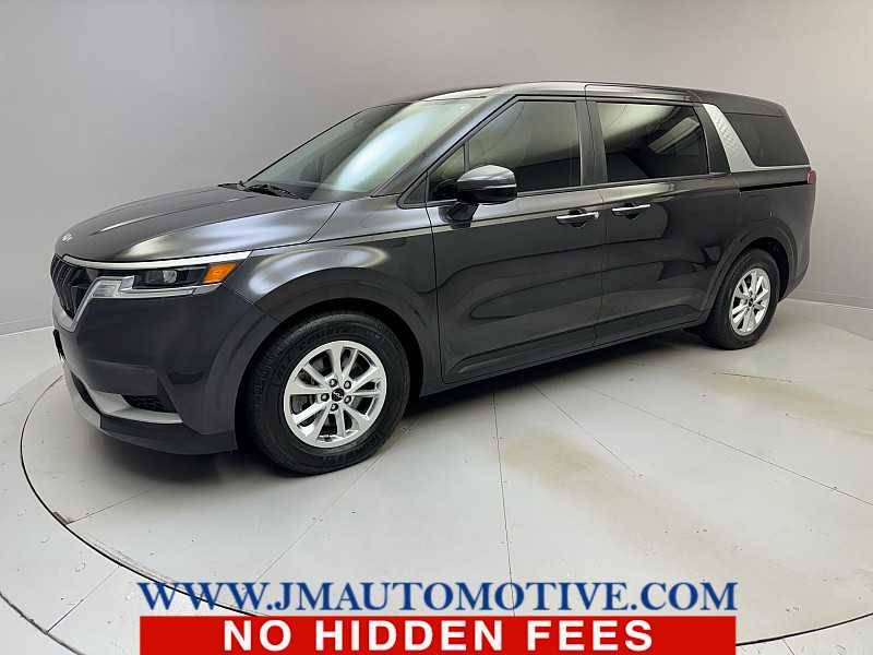 2022 Kia Carnival LX — Minivan — 73,836 mi — Naugatuck, CT