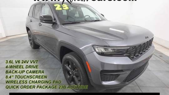 2023 Jeep Grand Cherokee Altitude — SUV — 12,928 mi — Elmhurst, IL