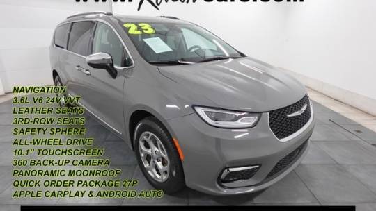 2023 Chrysler Pacifica Limited — Minivan — 26,005 mi — Elmhurst, IL