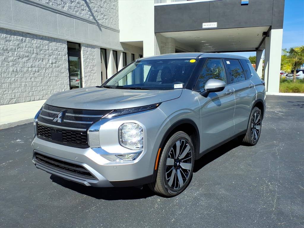 2026 Mitsubishi Outlander SE