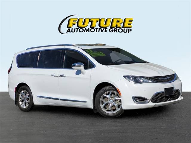 2017 Chrysler Pacifica Limited — Minivan — 111,934 mi — Roseville, CA