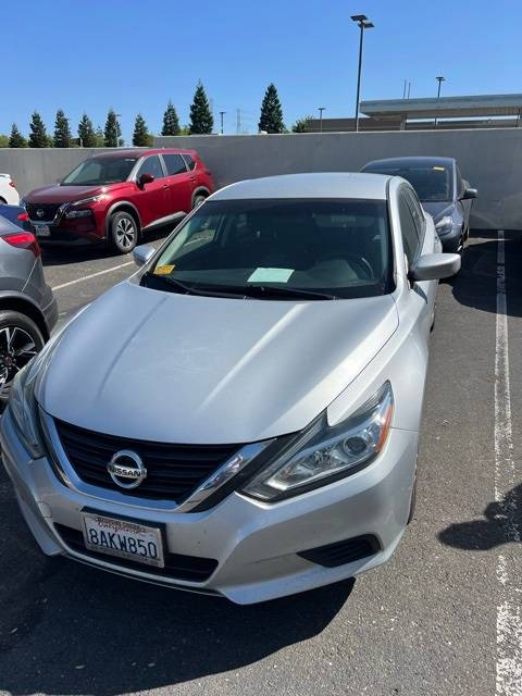2016 Nissan Altima 2.5 — Sedan — 143,469 mi — Roseville, CA