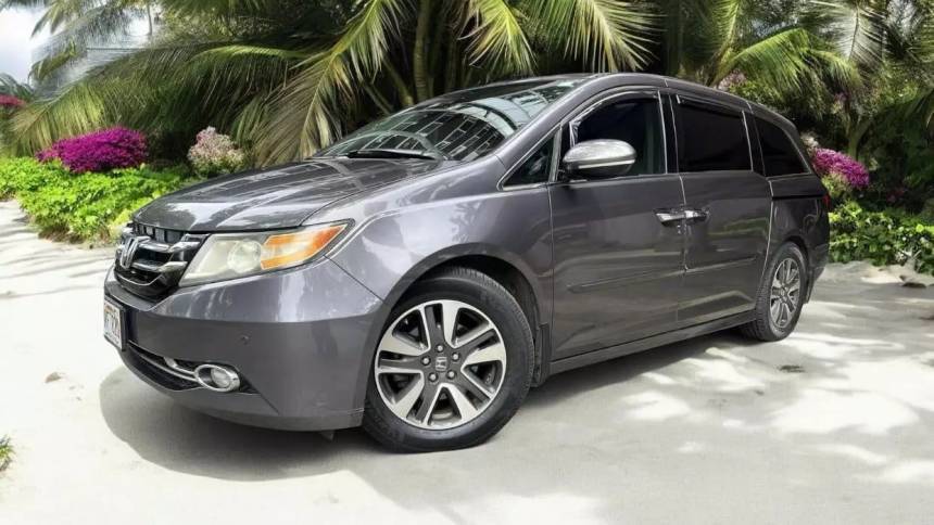 2015 Honda Odyssey Touring — Minivan — 98,810 mi — Waipahu, HI