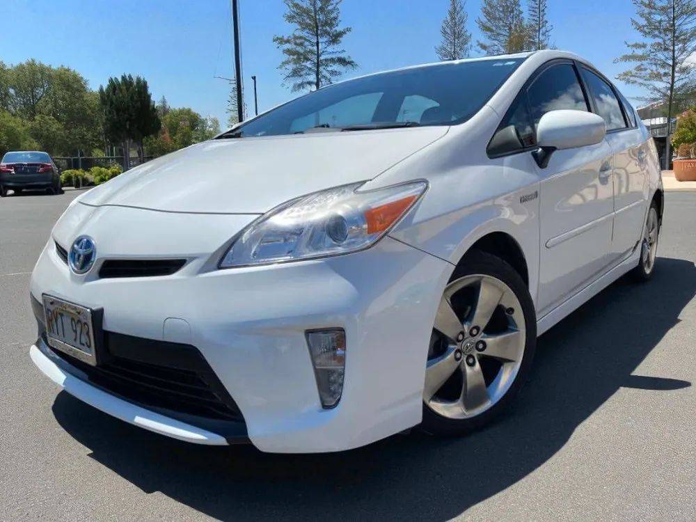 2013 Toyota Prius Persona Series — Sedan — 75,428 mi — Waipahu, HI
