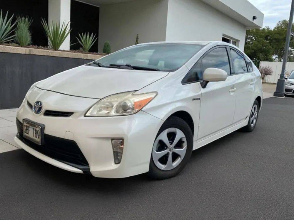 2013 Toyota Prius Two — Sedan — 148,447 mi — Waipahu, HI