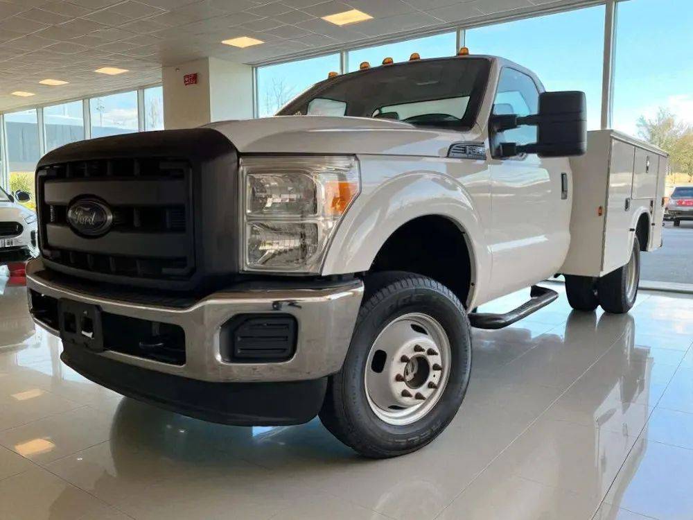 2016 Ford Super Duty F-350 Chassis Cab XL — Chassis Cab Truck — 47,347 mi — Waipahu, HI