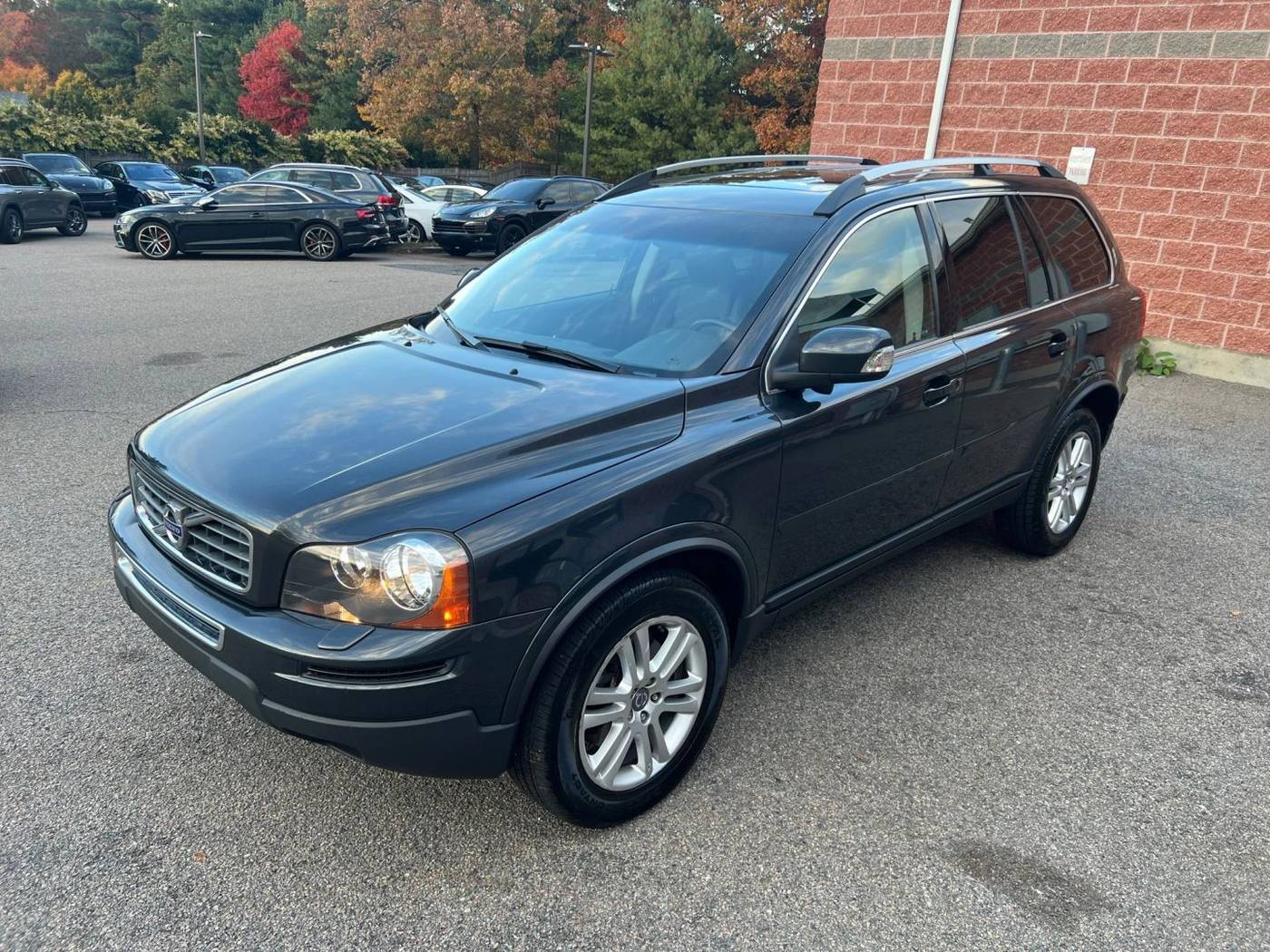 2011 Volvo XC90 3.2L — SUV — 98,370 mi — Canton, MA