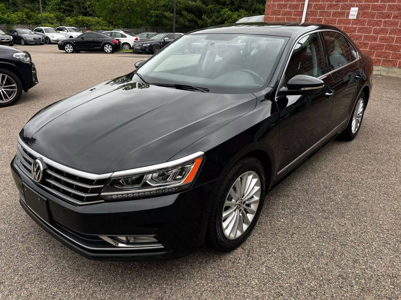 2017 Volkswagen Passat 1.8T SE — Sedan — 91,552 mi — Canton, MA
