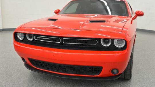 2018 Dodge Challenger SXT Plus
