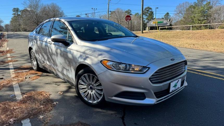 2016 Ford Fusion Hybrid S — Sedan — 40,426 mi — Durham, NC