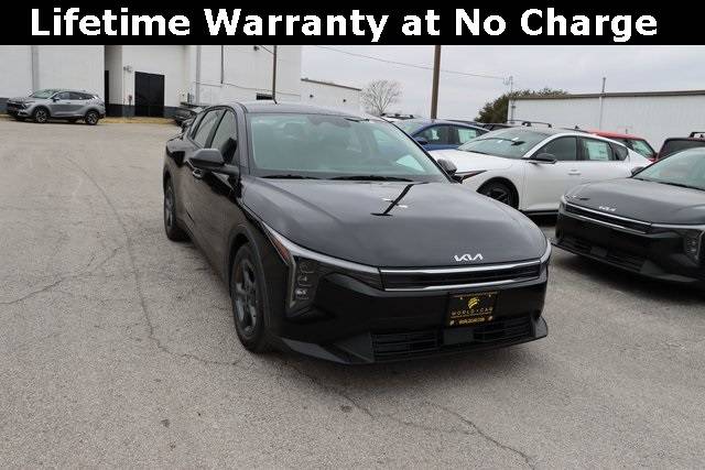 2025 Kia K4 LXS — Sedan — 12,105 mi — San Antonio, TX