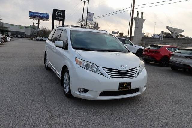 2012 Toyota Sienna Base — Minivan — 108,528 mi — San Antonio, TX