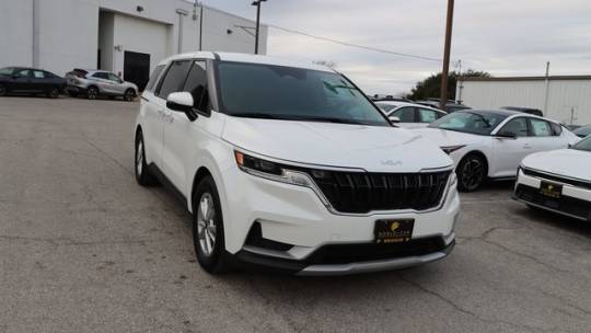 2024 Kia Carnival LXS — Minivan — 34,513 mi — San Antonio, TX
