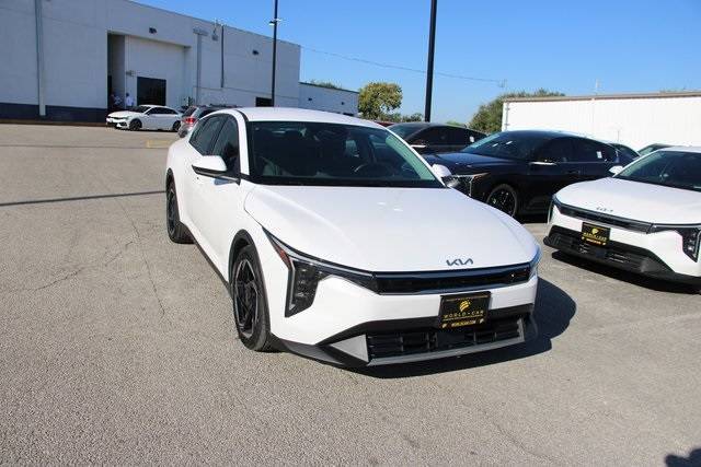 2025 Kia K4 EX — Sedan — 5,700 mi — San Antonio, TX