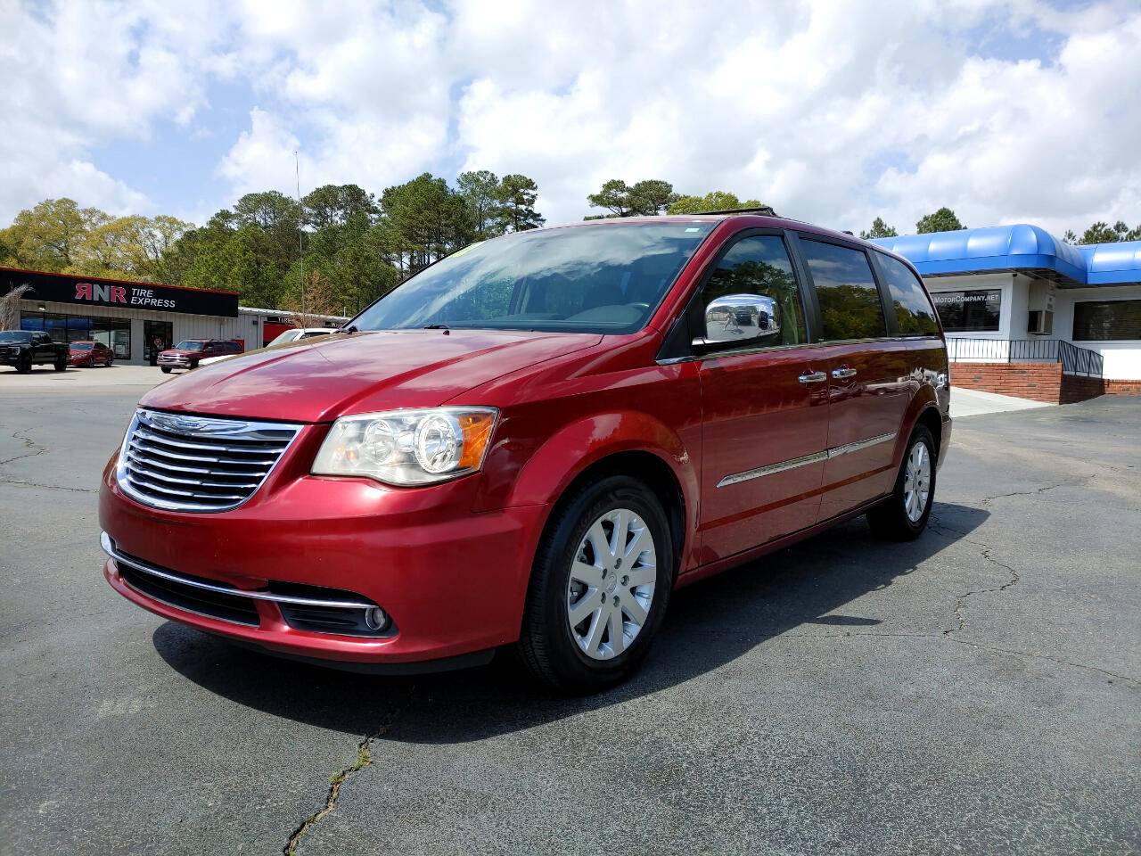 2012 Chrysler Town & Country Touring-L — Minivan — 114,536 mi — Fayettteville, NC