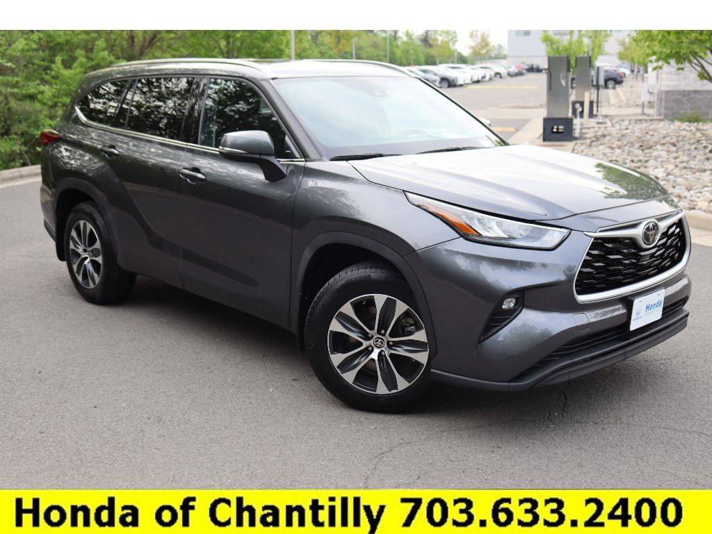2020 Toyota Highlander XLE — SUV — 72,071 mi — Chantilly, VA
