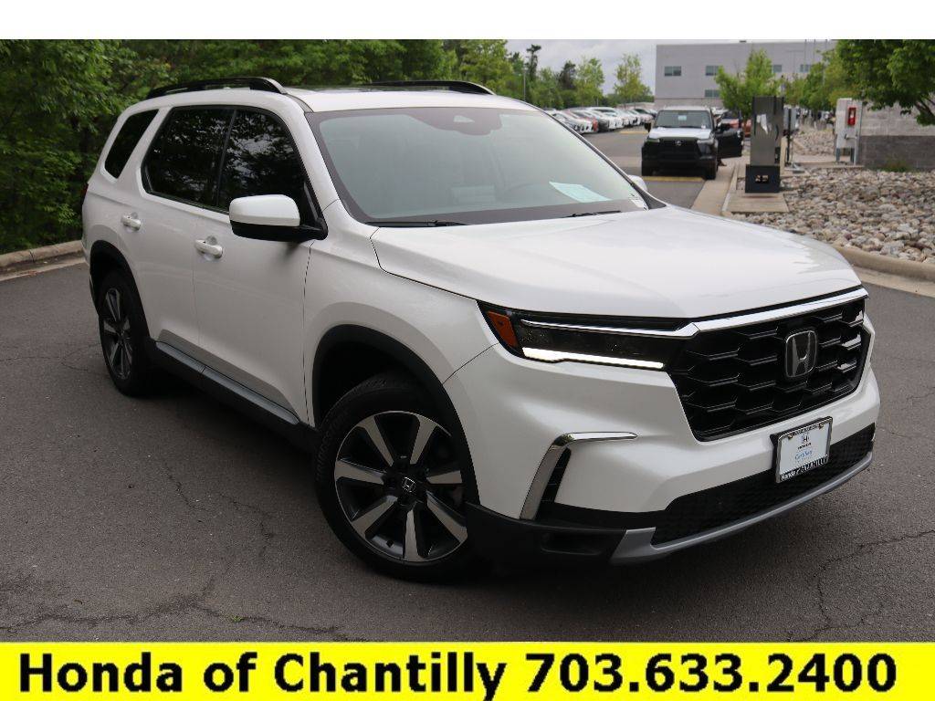 2023 Honda Pilot Touring — SUV — 22,290 mi — Chantilly, VA