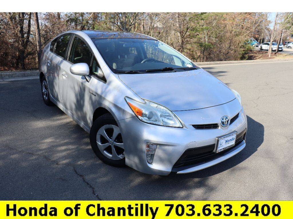 2014 Toyota Prius Three — Sedan — 134,932 mi — Chantilly, VA
