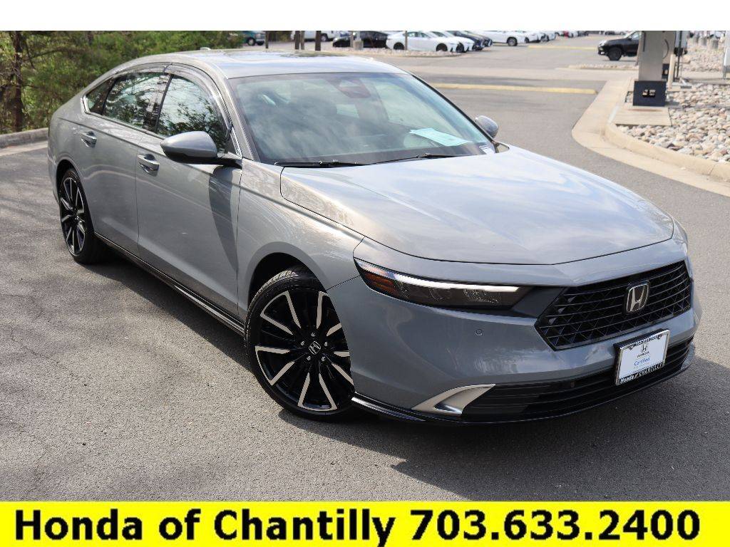 2025 Honda Accord Hybrid Touring — Sedan — 7,947 mi — Chantilly, VA