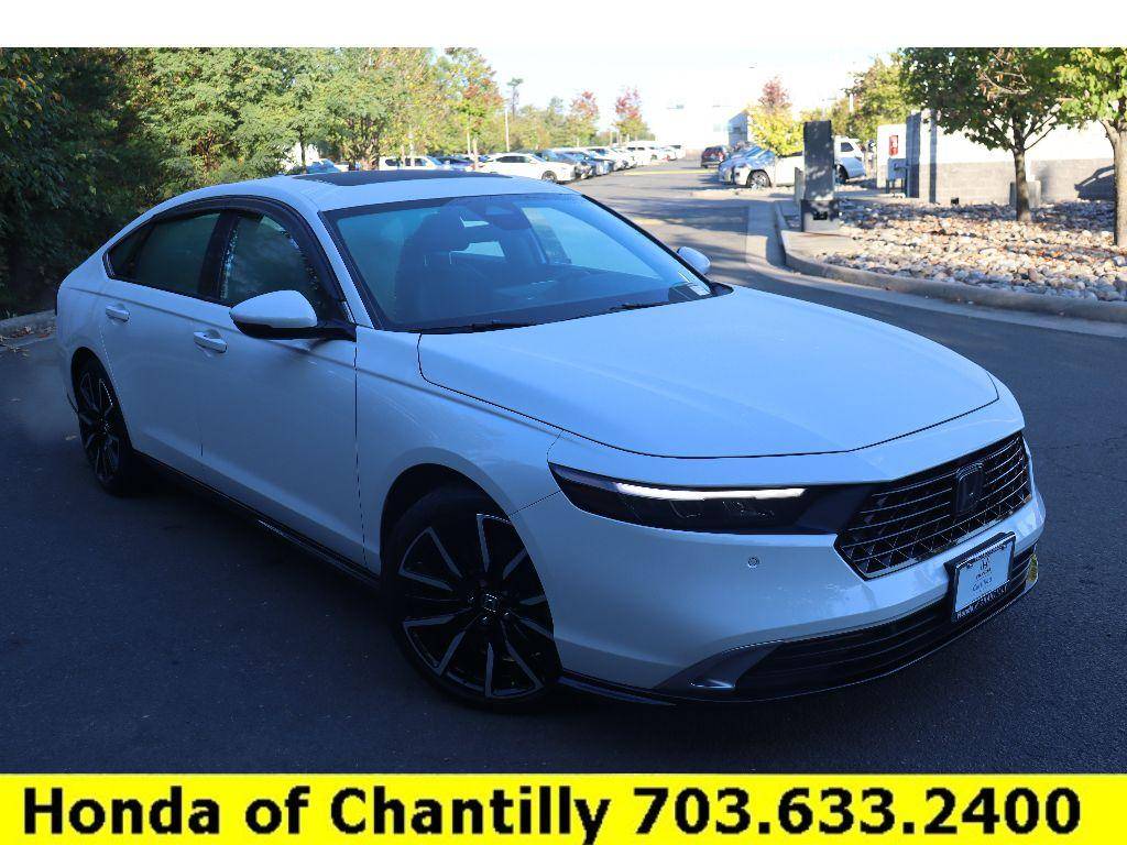 2025 Honda Accord Hybrid Touring — Sedan — 28,621 mi — Chantilly, VA