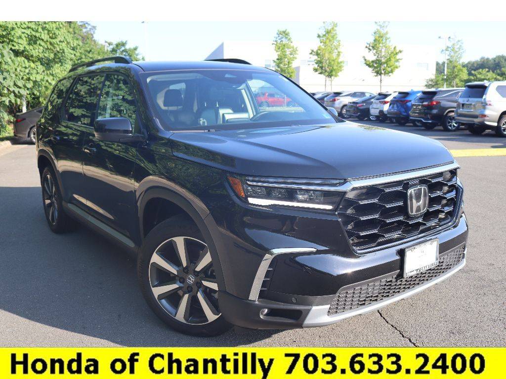 2025 Honda Pilot Touring — SUV — 7,794 mi — Chantilly, VA