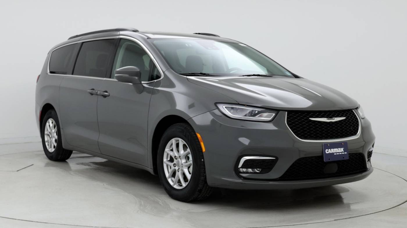 2022 Chrysler Pacifica Touring L — Minivan — 57,548 mi — Rochester, NY