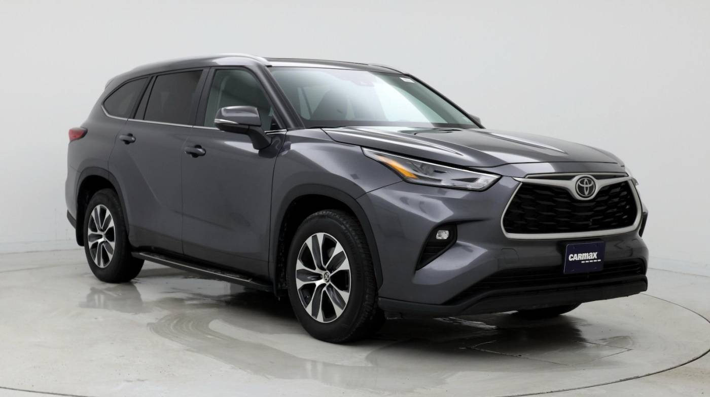 2023 Toyota Highlander XLE — SUV — 23,222 mi — Rochester, NY