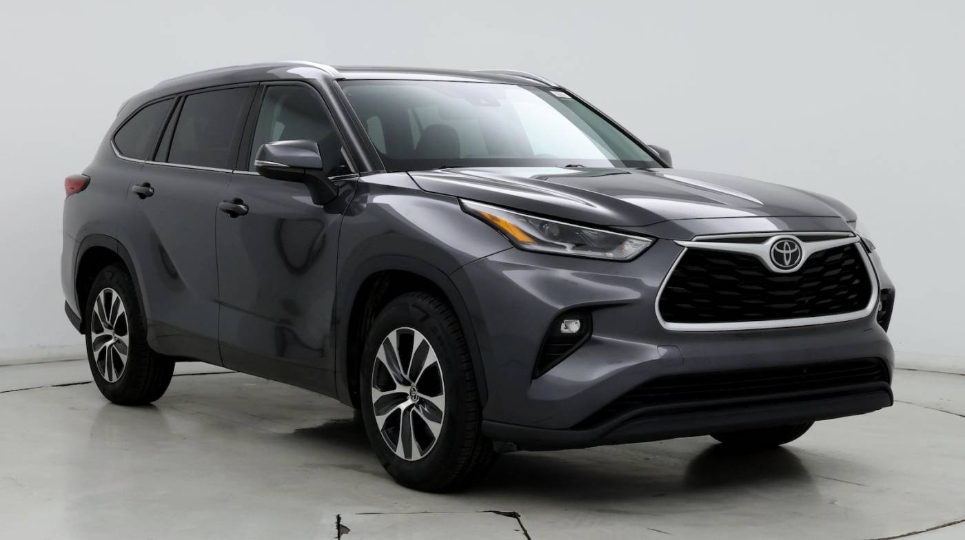 2021 Toyota Highlander XLE — SUV — 73,325 mi — Rochester, NY