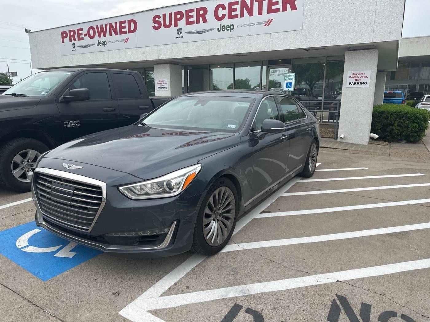 2017 Genesis G90 5.0L Ultimate — Sedan — 135,227 mi — Richardson, TX