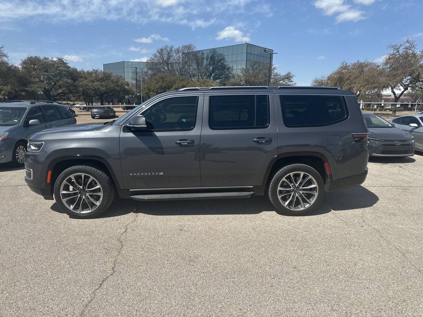 2022 Jeep Wagoneer Series II — SUV — 18,045 mi — Richardson, TX