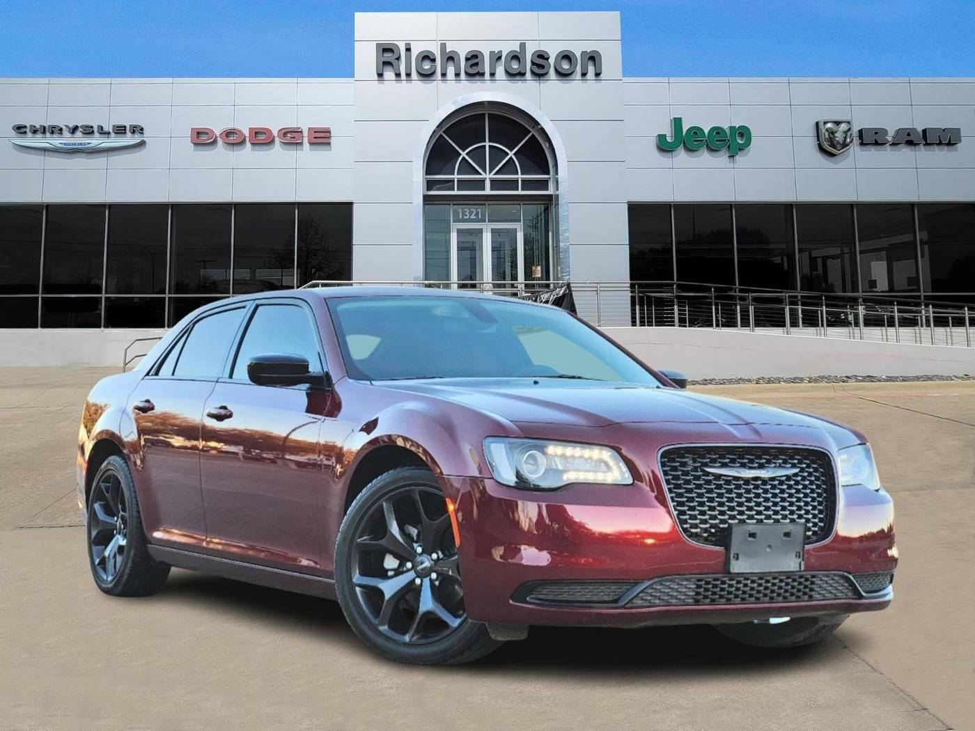 2023 Chrysler 300 Touring — Sedan — 18,884 mi — Richardson, TX