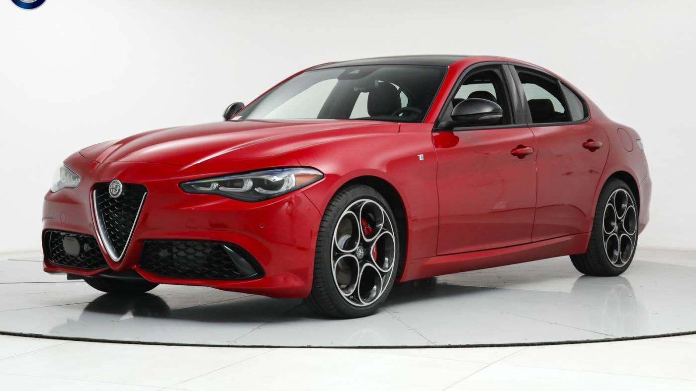 2024 Alfa Romeo Giulia Ti — Sedan — 2,223 mi — Fort Lauderdale, FL