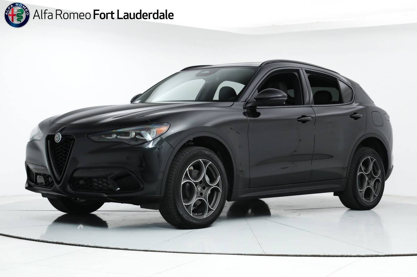 2025 Alfa Romeo Stelvio Sprint — SUV — 14 mi — Fort Lauderdale, FL