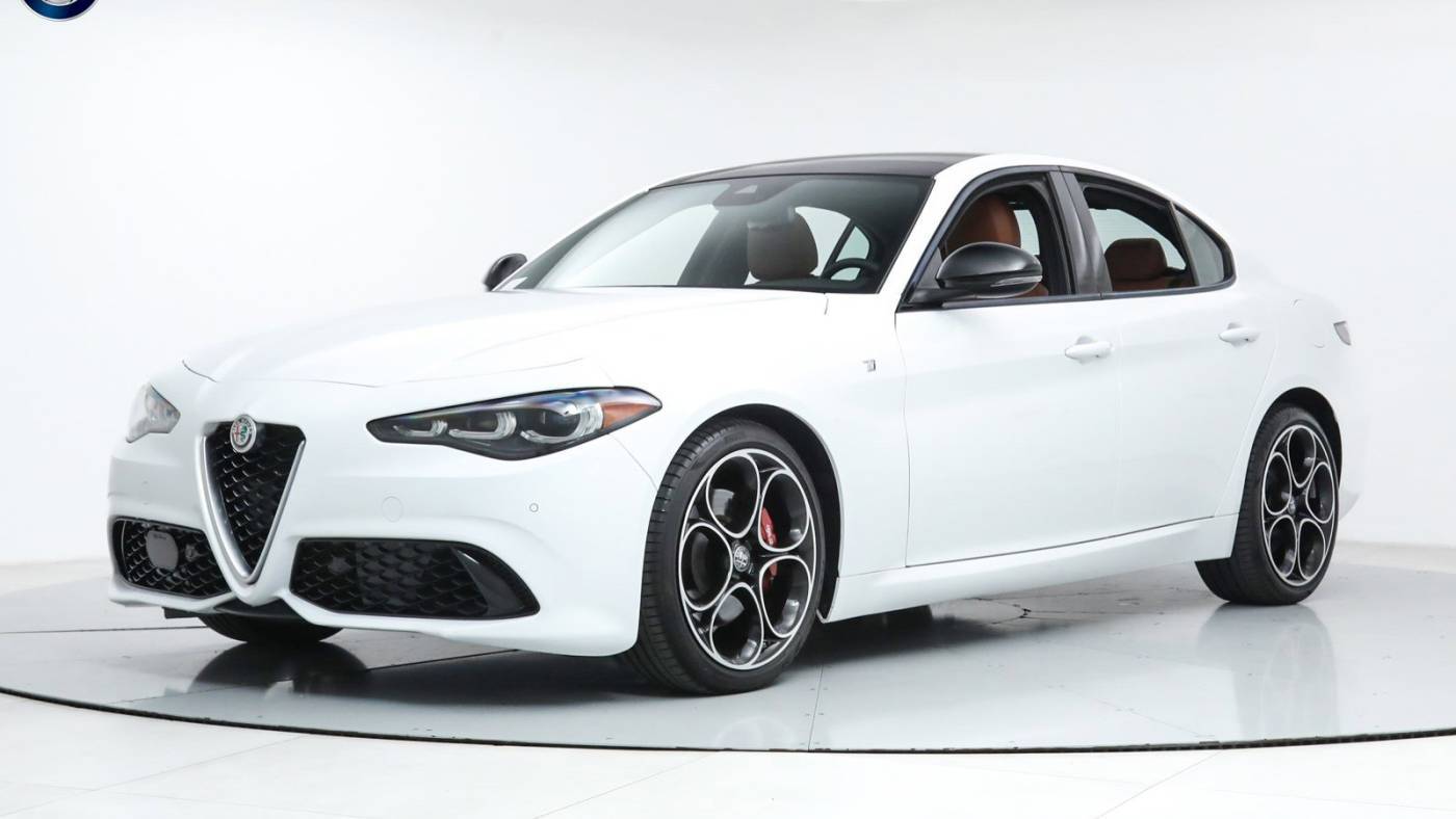 2024 Alfa Romeo Giulia Ti — Sedan — 3,808 mi — Fort Lauderdale, FL