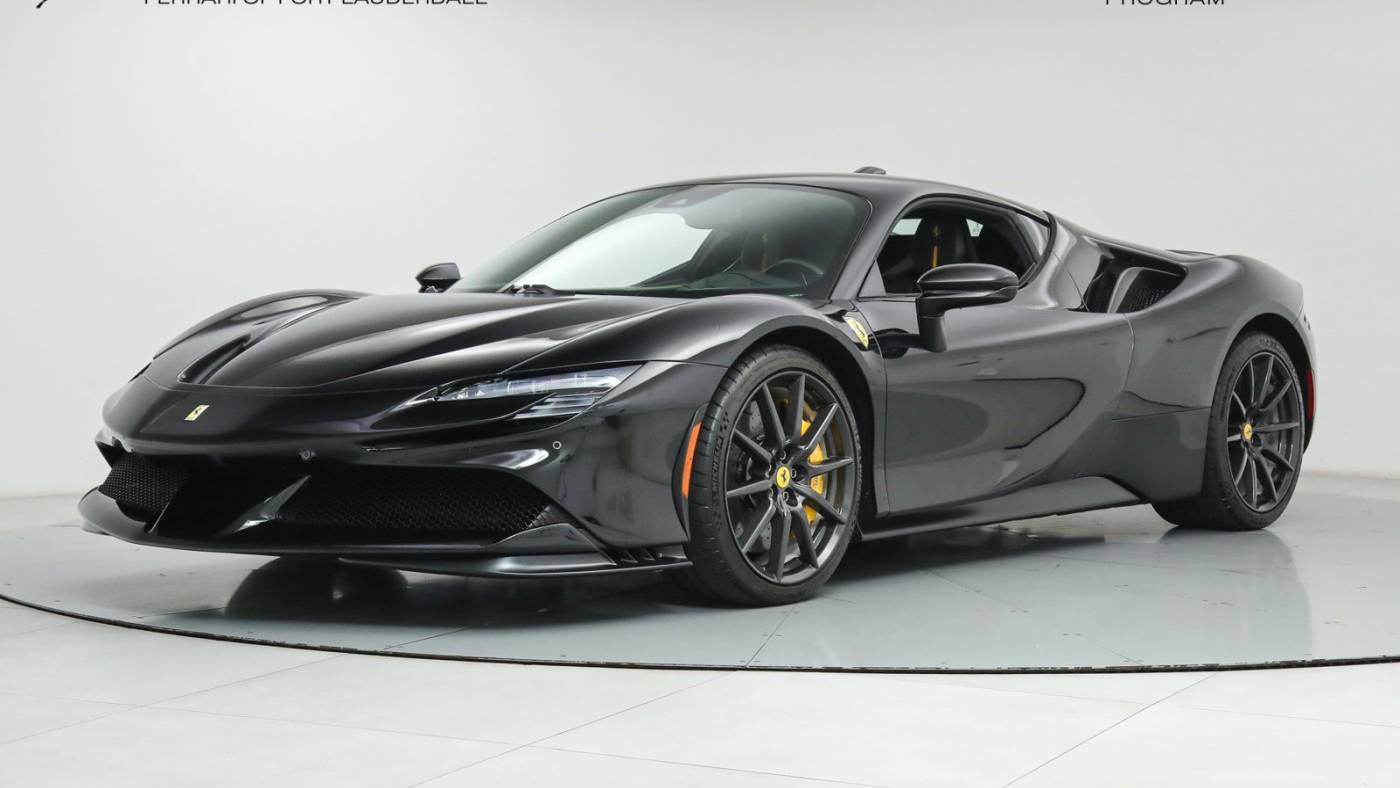 2022 Ferrari SF90 Standard — Coupe — 275 mi — Fort Lauderdale, FL