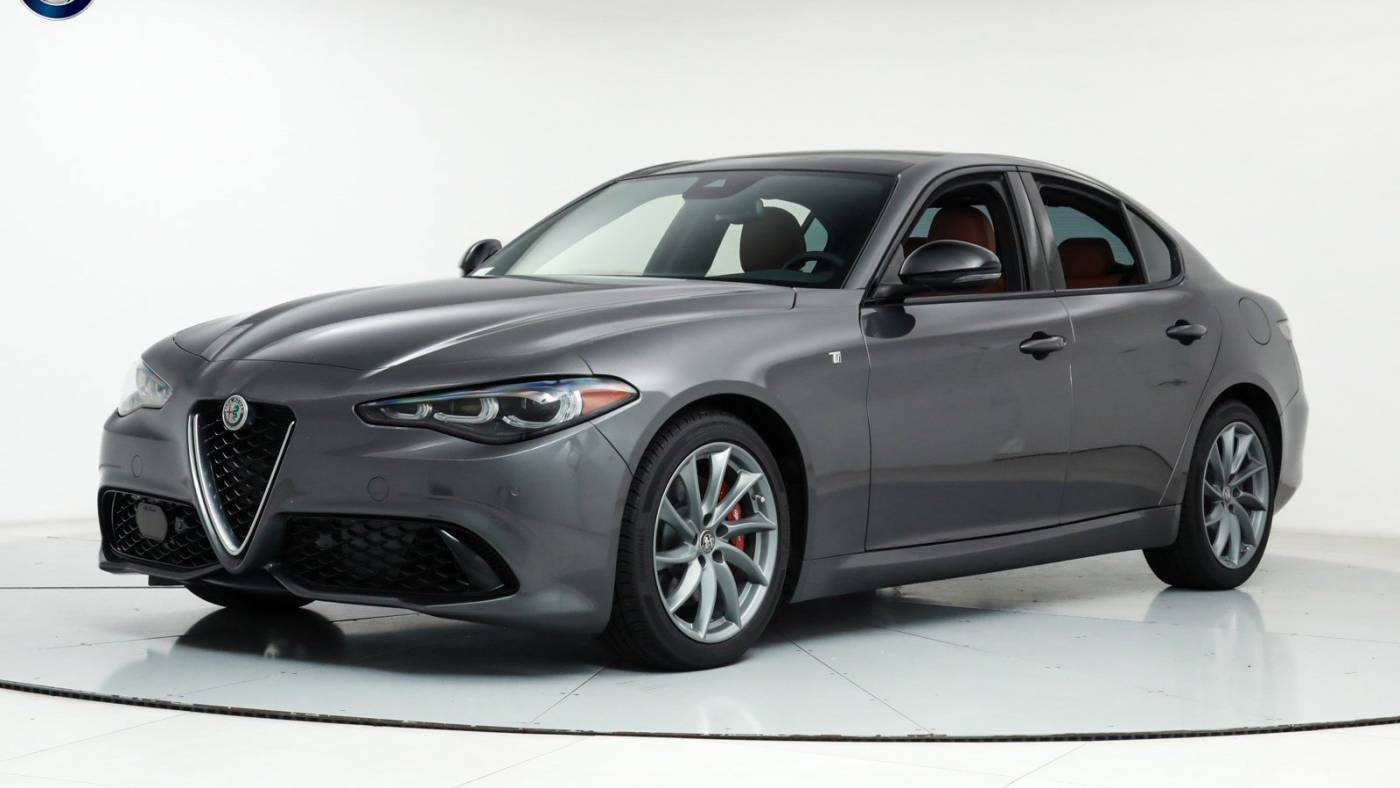 2024 Alfa Romeo Giulia Ti — Sedan — 1,501 mi — Fort Lauderdale, FL