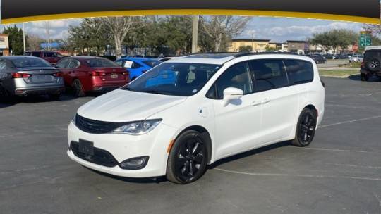 2019 Chrysler Pacifica Hybrid Limited — Minivan — 56,056 mi — Kissimmee, FL