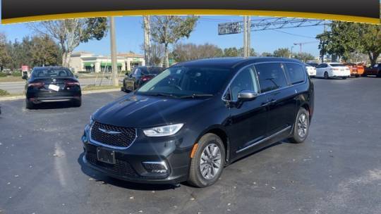 2023 Chrysler Pacifica Hybrid Limited — Minivan — 43,497 mi — Kissimmee, FL