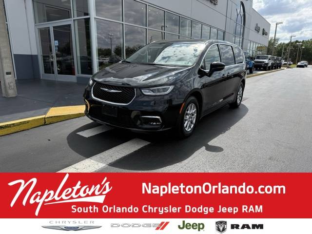 2023 Chrysler Pacifica Touring L — Minivan — 60,879 mi — Kissimmee, FL