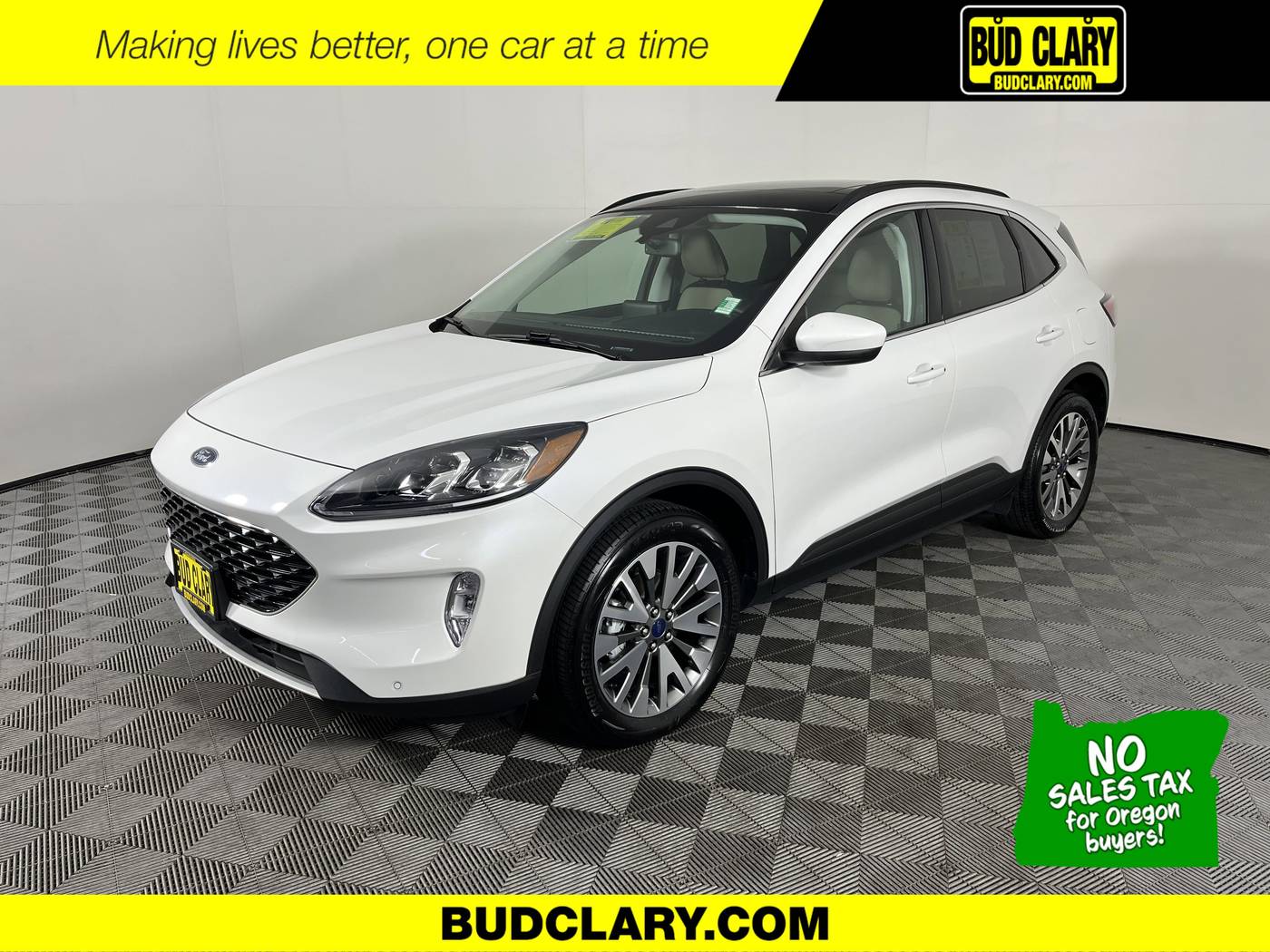 2022 Ford Escape Titanium Hybrid — SUV — 27,449 mi — Longview, WA