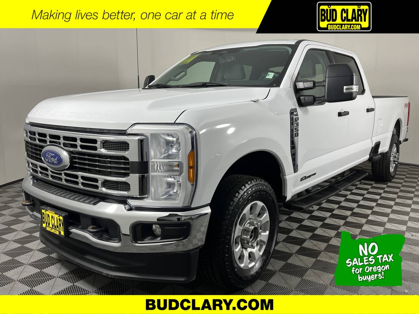 2023 Ford Super Duty F-350 XLT — Pickup Truck — 25,412 mi — Longview, WA