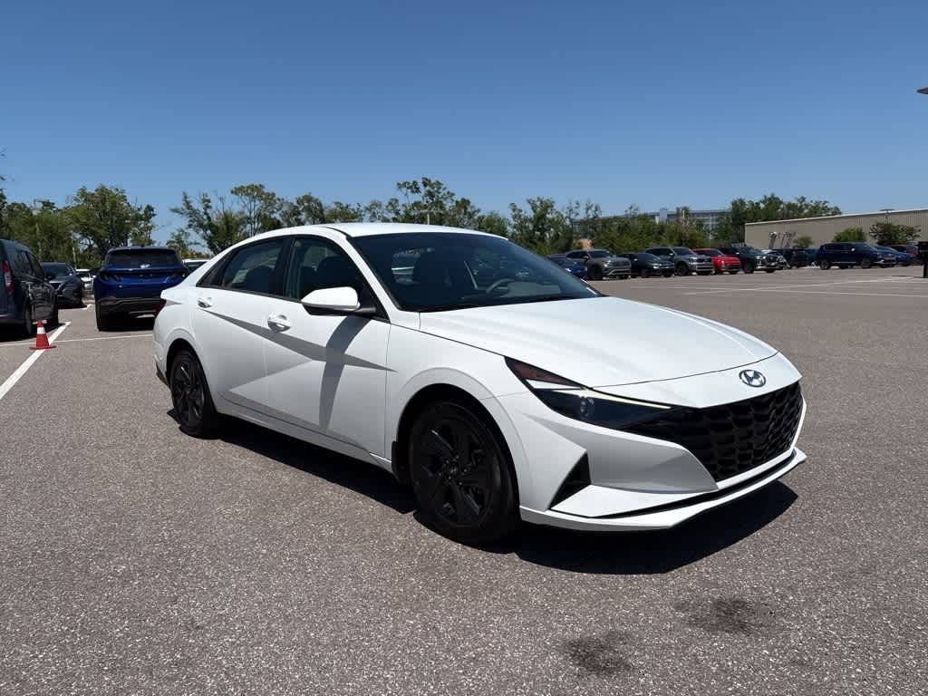 2023 Hyundai Elantra SEL — Sedan — 17,655 mi — New Port Richey, FL