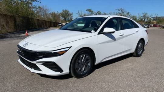 2024 Hyundai Elantra SEL — Sedan — 380 mi — New Port Richey, FL