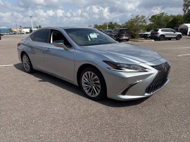 2022 Lexus ES ES 300h Ultra Luxury — Sedan — 33,704 mi — New Port Richey, FL